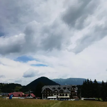 Daire Apartmanovy Dom Kamzik Apt. 16 *