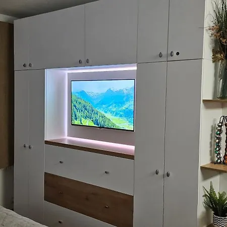 Apartmanovy Dom Kamzik Apt. 16 *