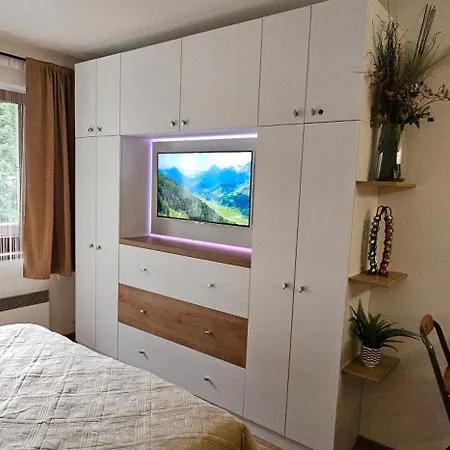 Apartmanovy Dom Kamzik Apt. 16 *